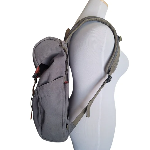 Salkan 2.0L Daypack Backpack Forest Green & Orange Hiking Outdoors - Picture 5 of 10